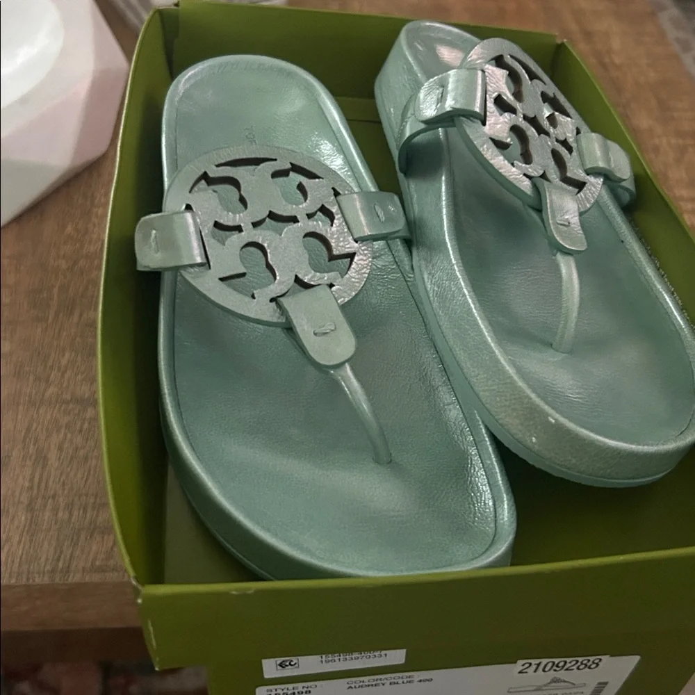 NWOB Tory Burch Mint Green Women's Sandals